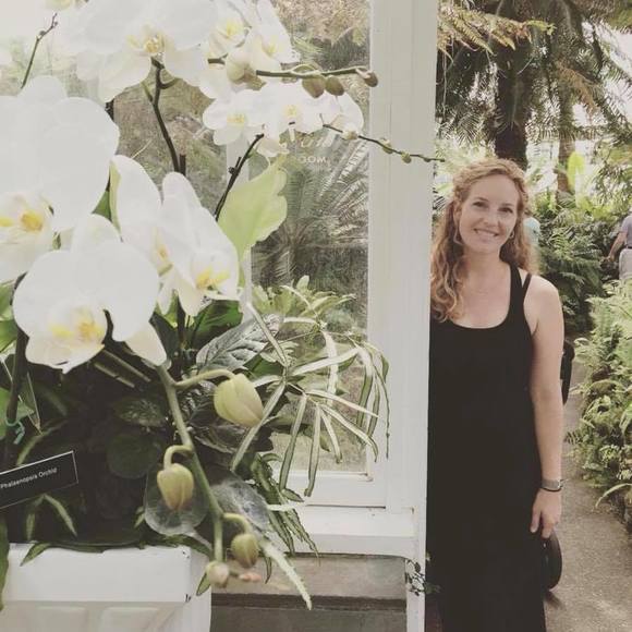 Meet your Posher, Sarah - Picture 1 of 1